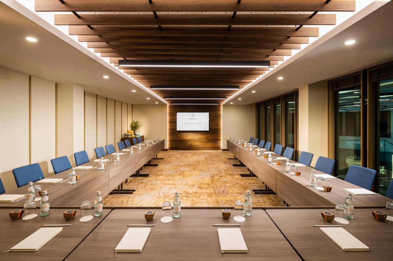 Kings' Valley Medical & Spa Hotel Kazanlŭk 외부 사진 Meeting room at the hotel