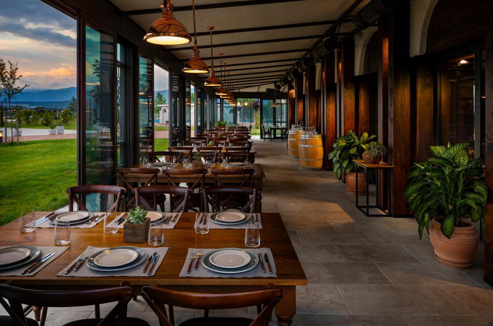 Kings' Valley Medical & Spa Hotel Kazanlŭk 외부 사진 Restaurant